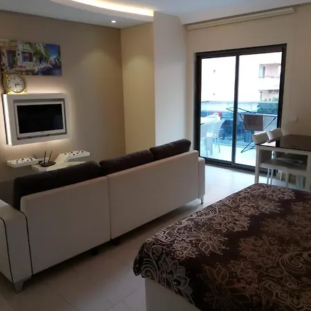 מלון דירות Granada Luxury 800м от пляжа клеопатра אלאניה