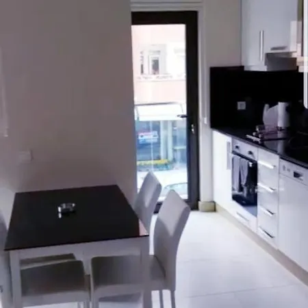 מלון דירות Granada Luxury 800м от пляжа клеопатра אלאניה